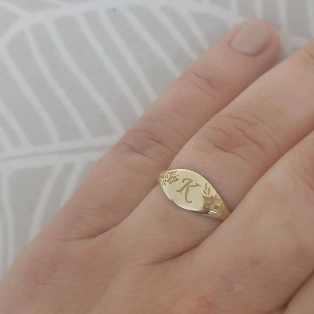 Solid Gold Ring Signet Initial Ring 18k Gold Oval Ring 